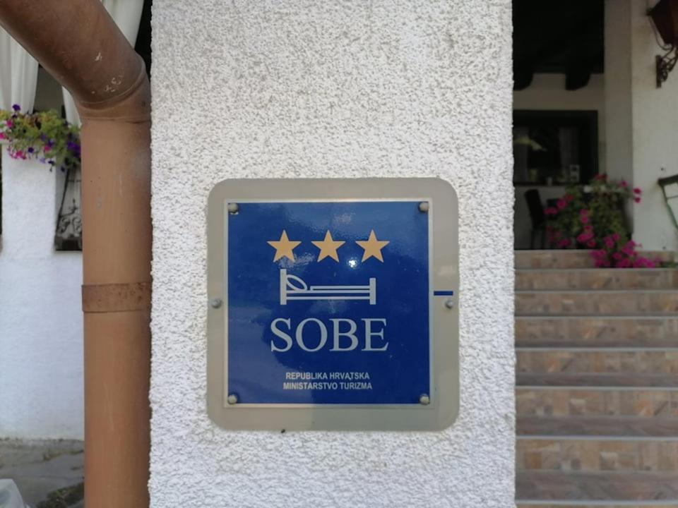 维罗维蒂察Sulentic Sobe I Restoran住宿加早餐旅馆 外观 照片